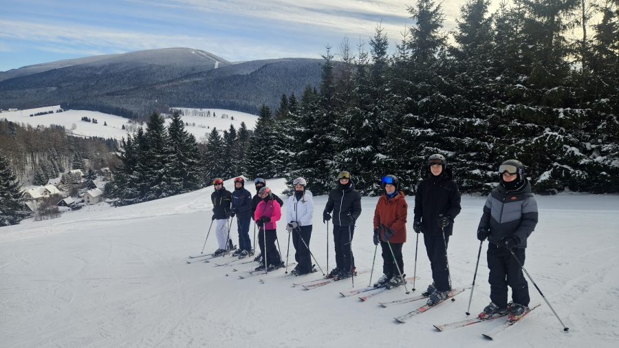 Lyžařský výcvik na Ostružné